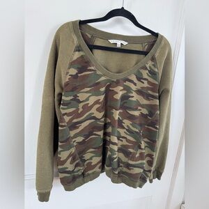 Trina Turk Olive Camo Raglan Sweatshirt Size Large